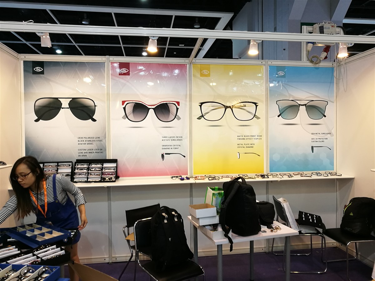 Eyewear product display at the CNL Optics Korea trade show in 2019